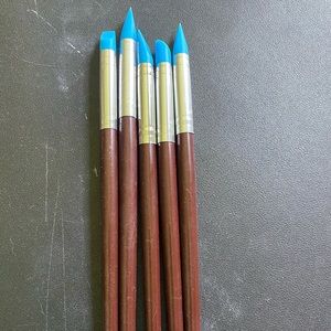 Bendable brushes. Never used.